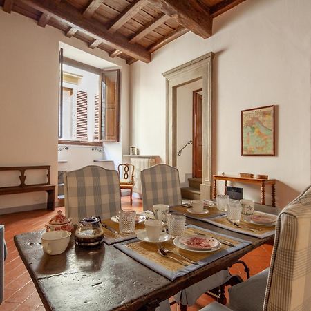 Aurora'S, Renaissance Suite, Historic Apartment, Pivot Location, Few Walks From All, Ac Bedroom Firenze Bagian luar foto