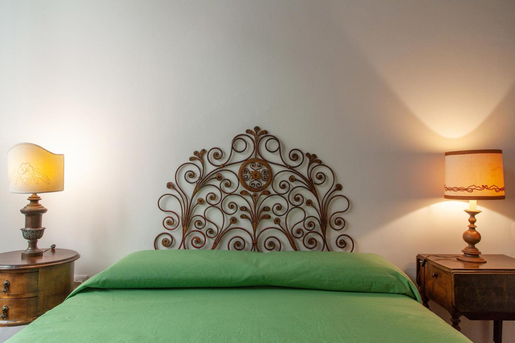 Aurora'S, Renaissance Suite, Historic Apartment, Pivot Location, Few Walks From All, Ac Bedroom Firenze Bagian luar foto